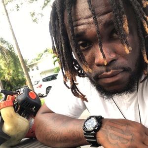 Meet your Posher, Ronshea